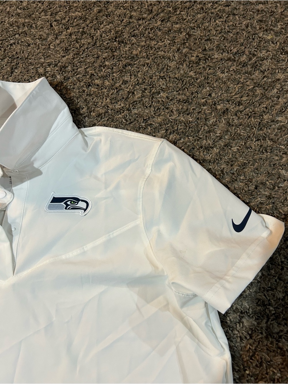 Nike Women's White Seattle Seahawks Polo - Picture 4 of 6